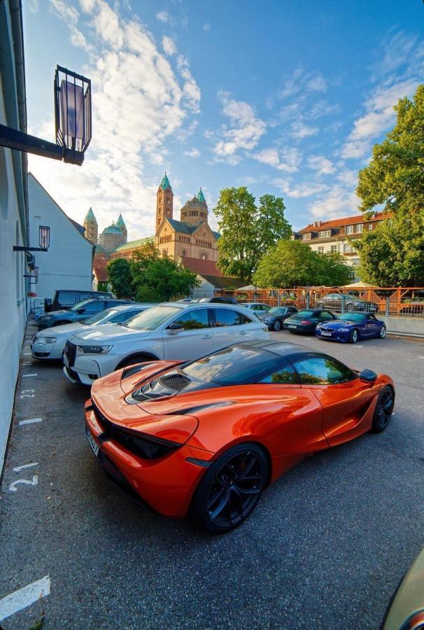 Hotel Domhof 4*